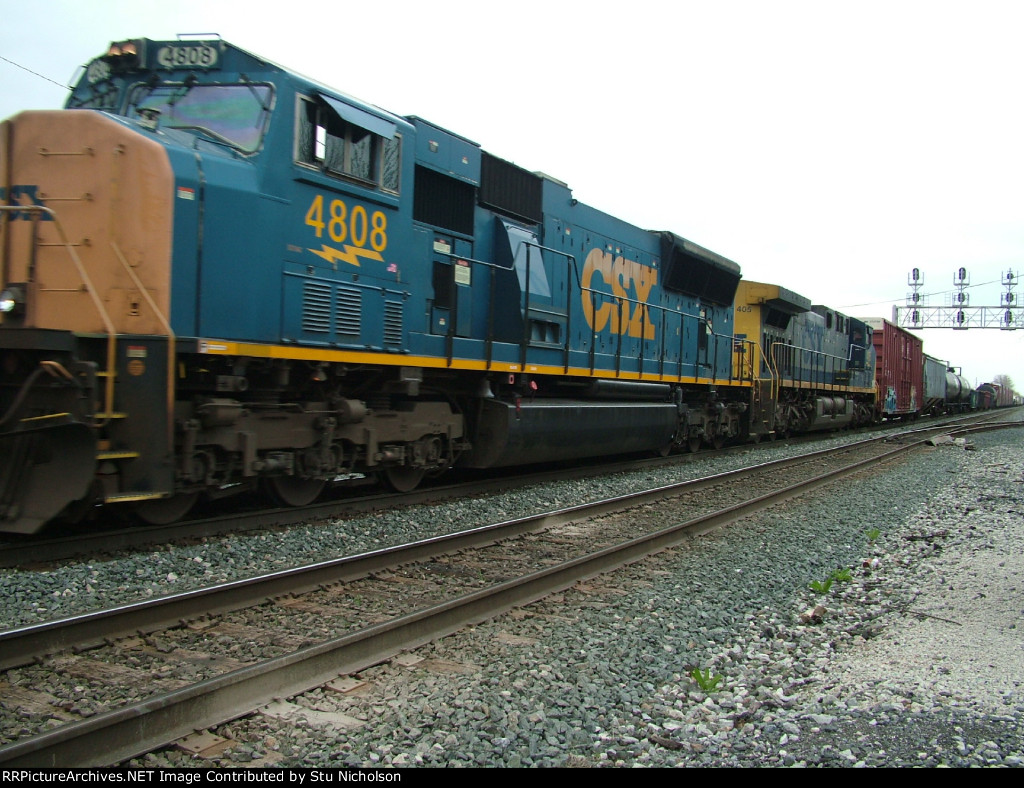 Eastbound CSX freight at Fostoria OH